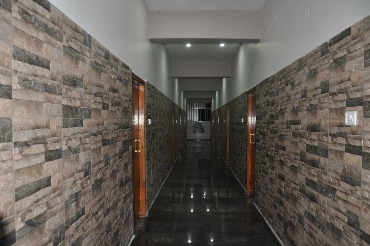 Blue Crystal Lodge Shimoga Exterior photo